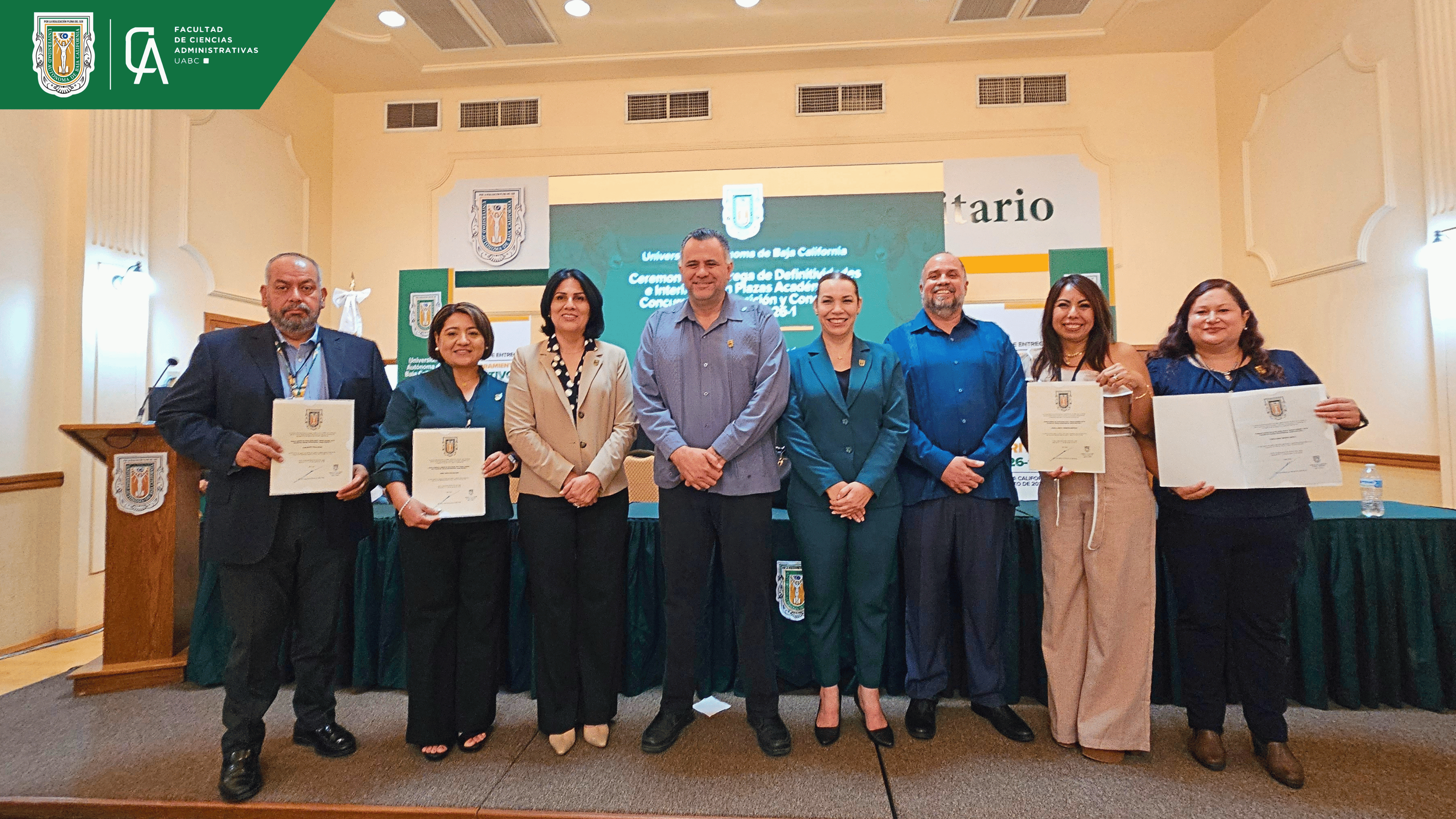 FCA celebra nuevos logros de su comunidad académica